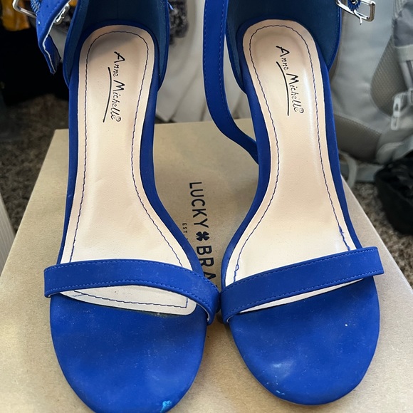 Blue Heels - Picture 2 of 2